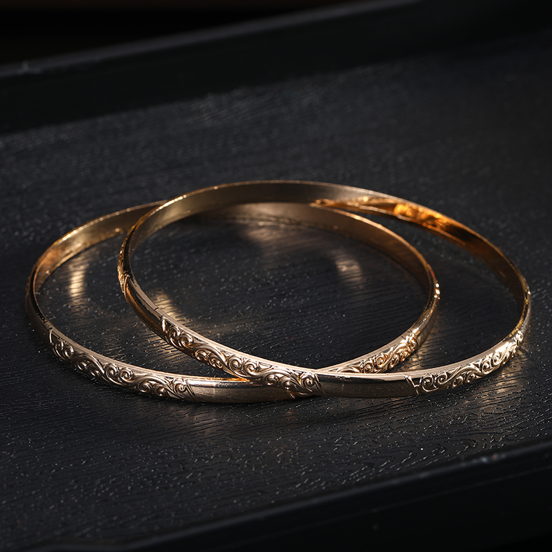 Exquisites Rundes Armband im D – Ethnic Fashion Dubai Bewertung und Preis