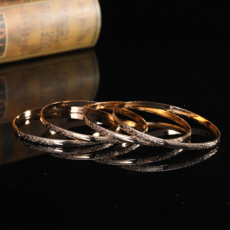Exquisites Rundes Armband im D – Ethnic Fashion Dubai Bewertung und Preis